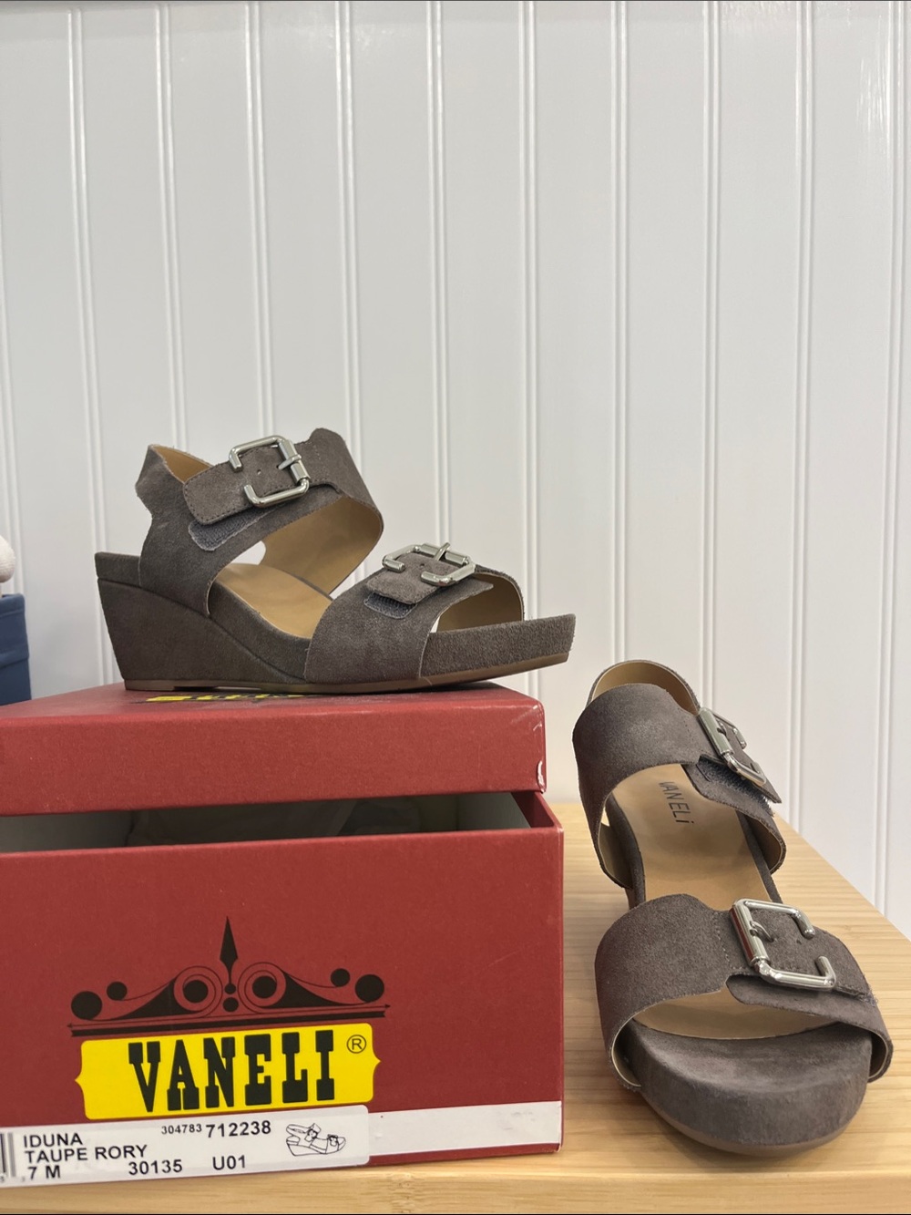 Vaneli wedge sandals in Taupe